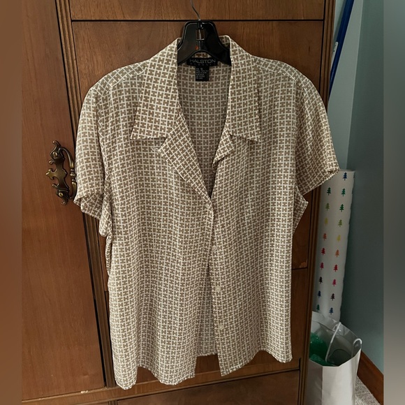 Halston Button Down Blouse Size 10 - Picture 1 of 3